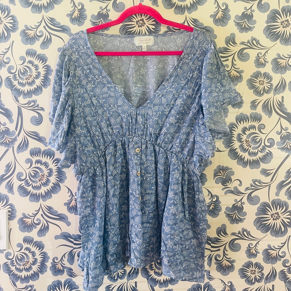 Flattering Baby Blue Floral Flutter Sleeve Top 2X NWOT